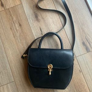 Vintage crossbody leather bag